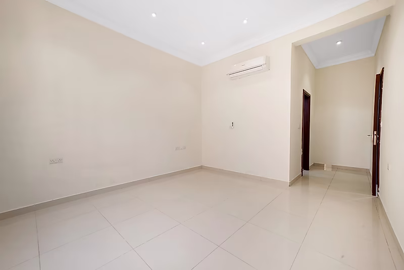 SPACIOUS 5BR COMPOUND VILLA WITH GREAT AMENITIES - Photo 9