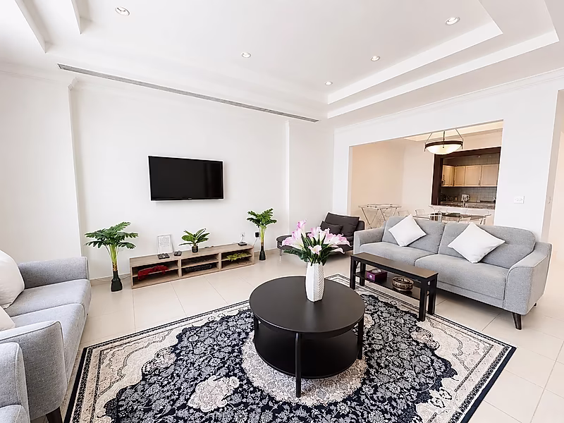 SEA VIEW 1BR READY TO RENT IN PORTO ARABIA - Photo 1