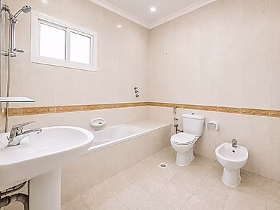 5 BEDROOMS + MAID  STANDALONE VILLA IN PRIME LOCATION