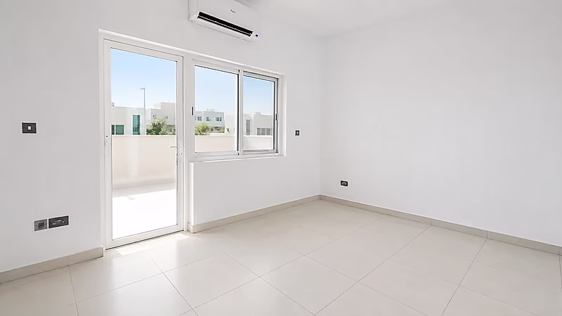 1 MONTH FREE! - MODERN 5BR FAMILY COMPOUND VILLA - Photo 2