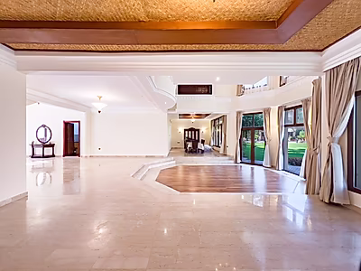 FAMILY COMPOUND | 5BR+MAID VILLA | SEMI-FURNISHED