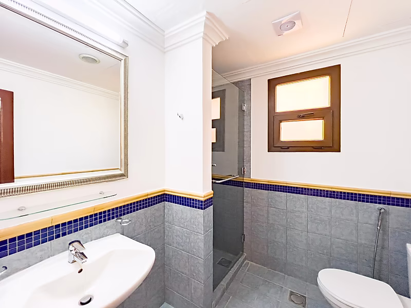 FAMILY COMPOUND | 5BR+MAID VILLA | SEMI-FURNISHED - Photo 26