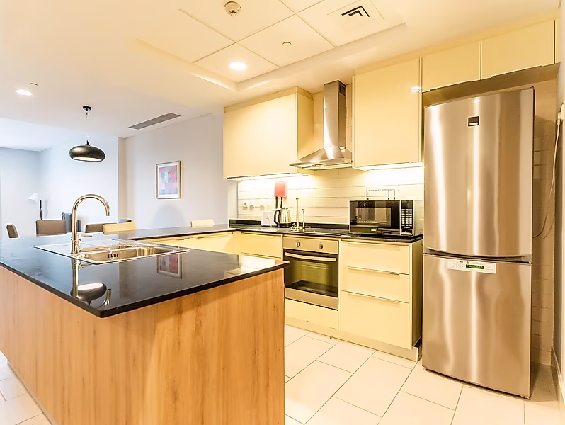 ALL BILLS INCLUSIVE 1BR + OFFICE BEACH ACCESS - Photo 5