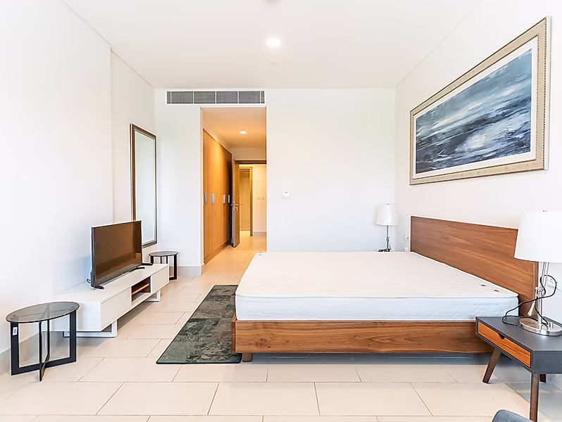 ALL BILLS INCLUSIVE 1BR + OFFICE BEACH ACCESS - Photo 10