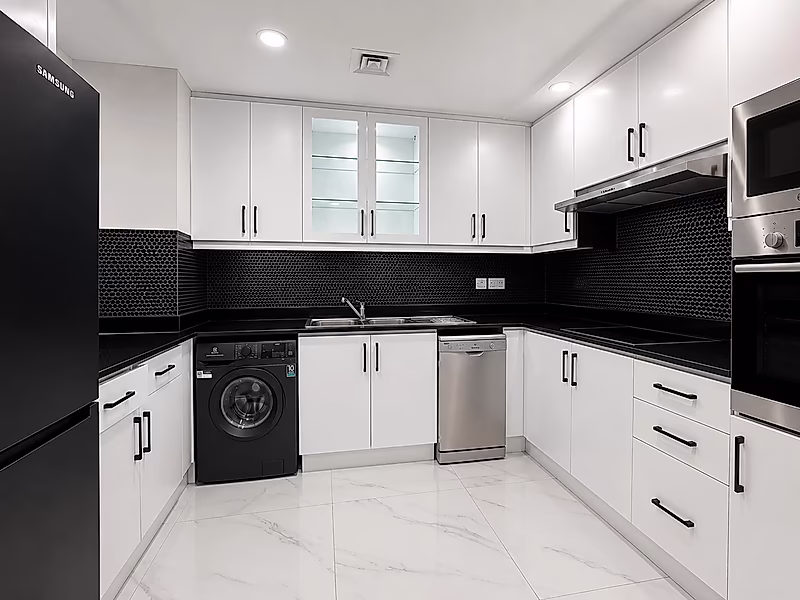PORTO ARABIA RENOVATED 2 BEDROOM FOR RENT - Photo 8
