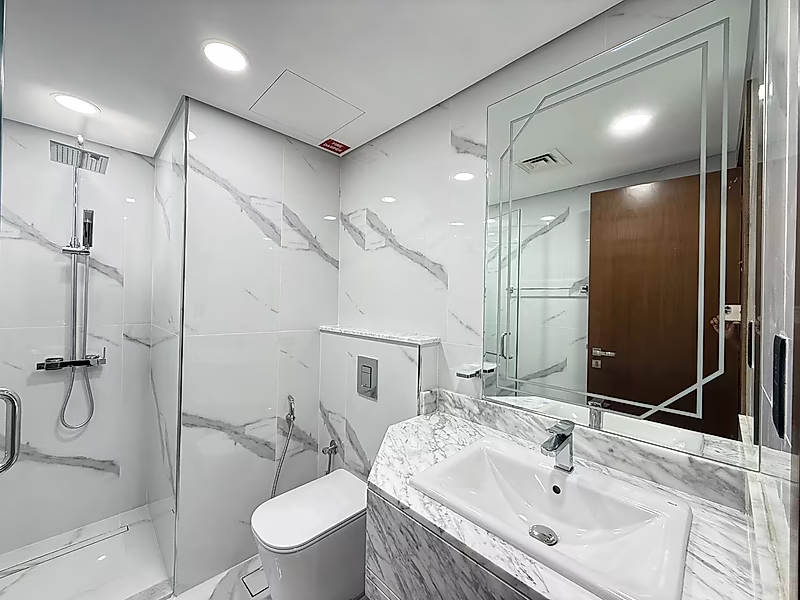 SEA & CITY VIEW 2BR WITH MAID READY TO MOVE IN - Photo 8