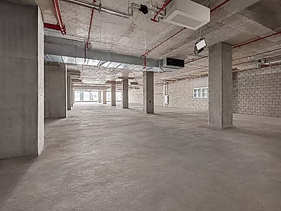 وحدات تجارية للإيجار بمساحات تتراوح من ٢٧ مترًا مربعًا إلى ٦٣٤٨ مترًا مربعًا