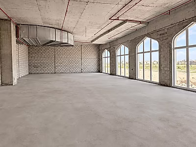 وحدات تجارية للإيجار بمساحات تتراوح من ٢٧ مترًا مربعًا إلى ٦٣٤٨ مترًا مربعًا