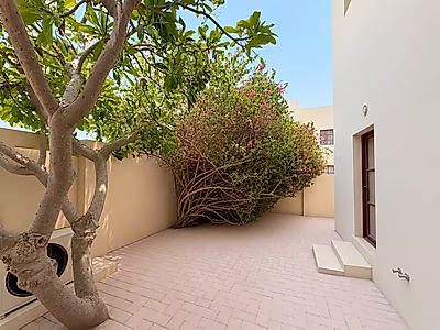 SPACIOUS 3+ MAID VILLA IN DUHAIL WITH PRIVATE GARDEN