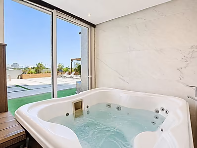 SEA VIEW 1BR WITH BILLS INCLUDED IN LUSAIL MARINA