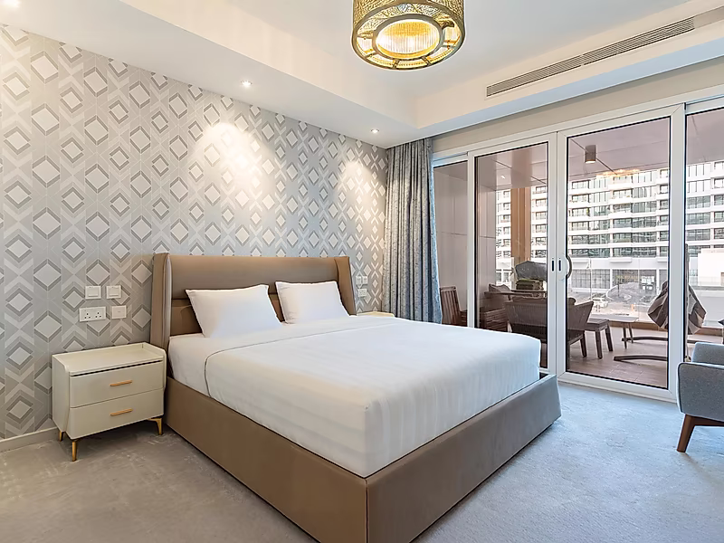 Charming 1BR Apartment with Modern Elegance - Photo 3
