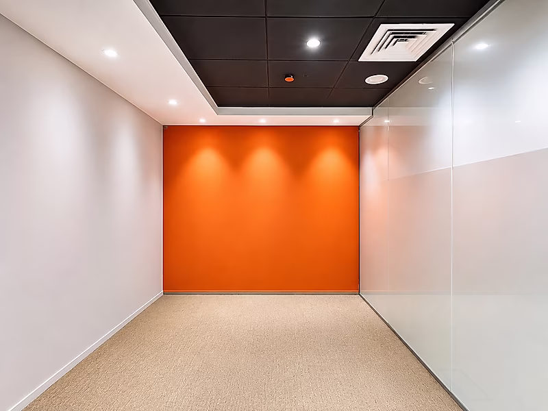 Spacious Office with Partitions | 125 SQM | Lusail Marina - Photo 5