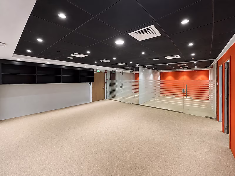 Spacious Office with Partitions | 125 SQM | Lusail Marina - Photo 7