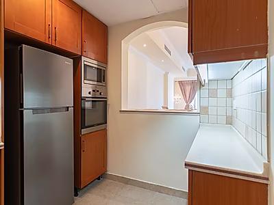 FULLY FURNISHED - SPACIOUS 2 BEDROOM | READY TO MOVE