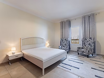 FULLY FURNISHED - SPACIOUS 2 BEDROOM | READY TO MOVE