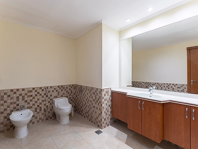 FULLY FURNISHED - SPACIOUS 2 BEDROOM | READY TO MOVE - Photo 11