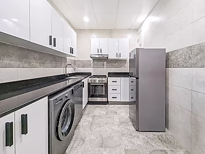 READY TO MOVE FURNISHED 2 BEDROOM BILLS INCL