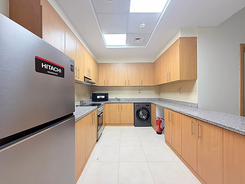 READY 2 BEDROOM SEMI FURNISHED FOX HILLS - Photo 2