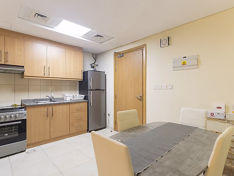 Prime Investment | Rented Studio with Balcony - Photo 6
