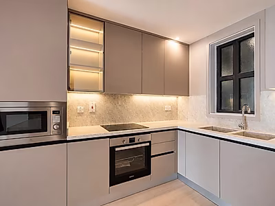 2 BEDROOMS TOWNHOUSE WITH FULL MARINA VIEW