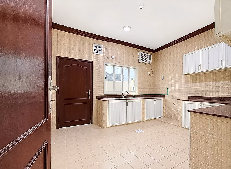 FAMILY 5BR STANDALONE VILLA IN AL GHARRAFA - Photo 3