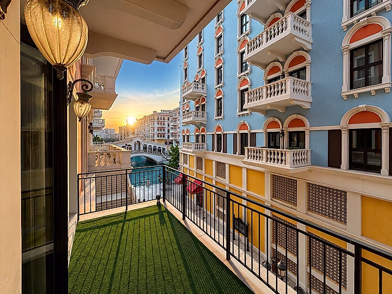 Fully Furnished 2 Bedrooms | Canal View | Qanat Quartier - Photo 1