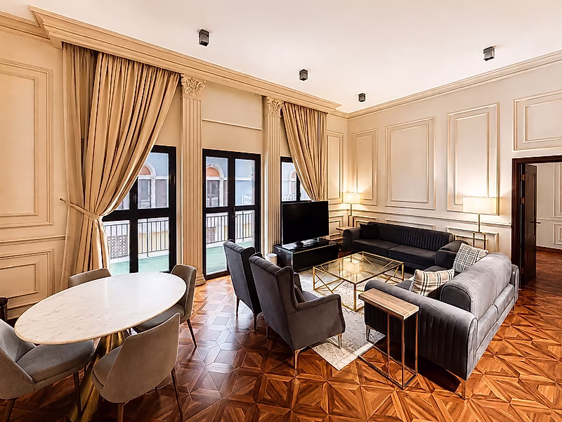 Fully Furnished 2 Bedrooms | Canal View | Qanat Quartier - Photo 3