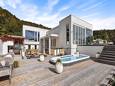 PERLA BIANCA LUXURY VILLA IN WEST OSLO NORWAY