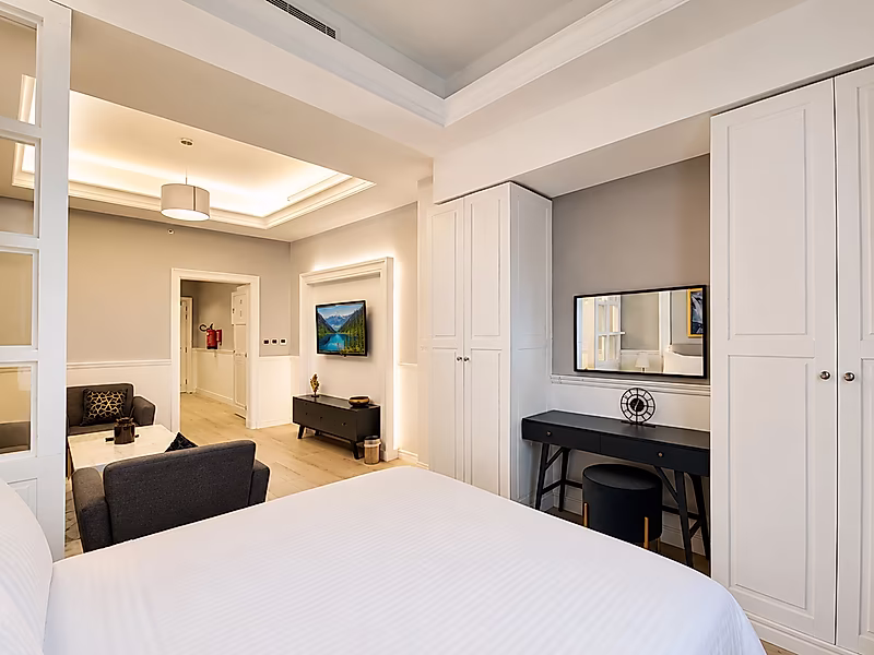 READY STUDIO WITH GREAT AMENITIES AND UTILITIES IN - Photo 8