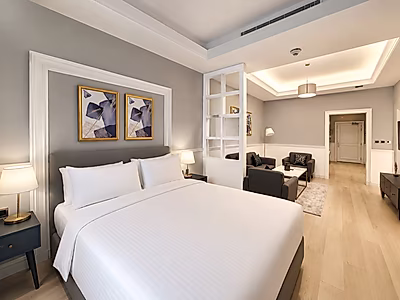 READY STUDIO WITH GREAT AMENITIES AND UTILITIES IN