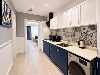READY STUDIO WITH GREAT AMENITIES AND UTILITIES IN