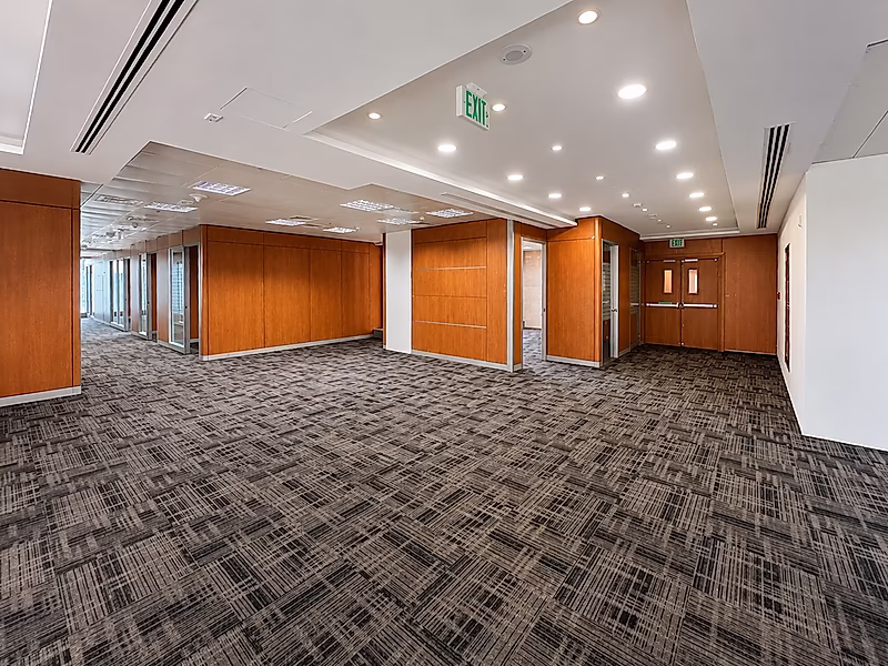 Premium Headquarters Office | 466 SQM | West Bay - Photo 8