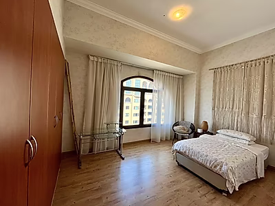 UPGRADED 2 BEDROOMS WITH MARINA VIEW