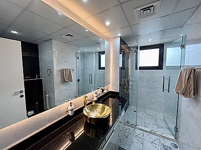 UPGRADED 2 BEDROOMS WITH MARINA VIEW