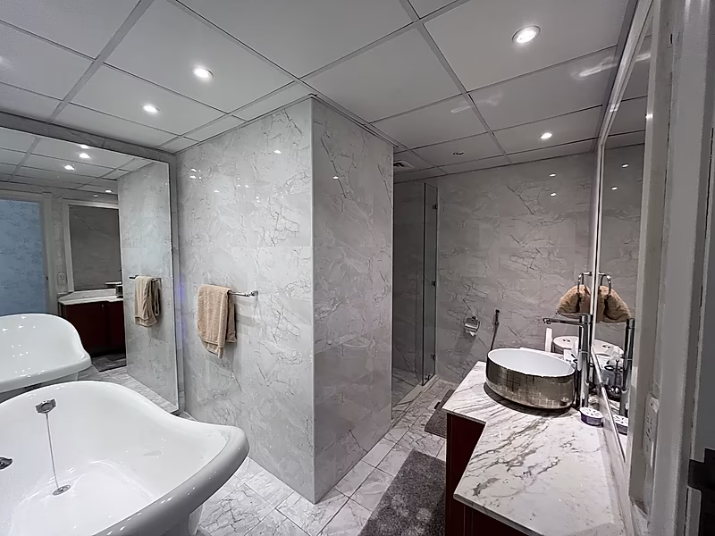 UPGRADED 2 BEDROOMS WITH MARINA VIEW - Photo 23