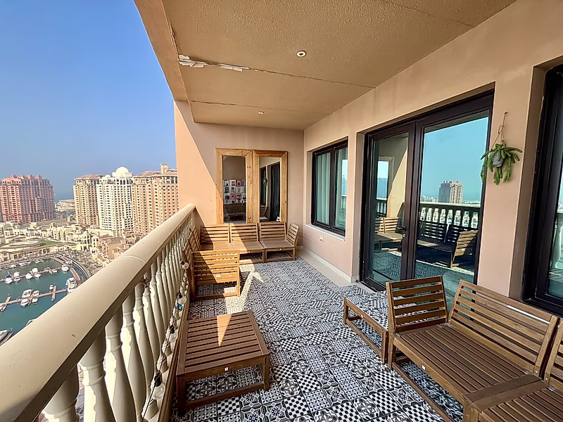 UPGRADED 2 BEDROOMS WITH MARINA VIEW - Photo 26