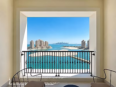 BILLS INCL | 1 + OFFICE WITH BEACH ACCESS | PEARL