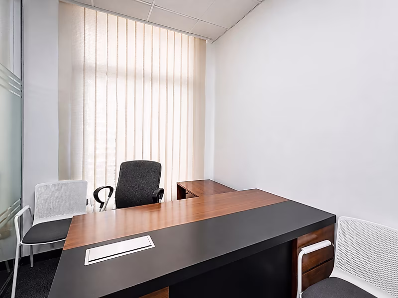 Move-In Ready Office | 84 SQM | Prime Al Corniche - Photo 6