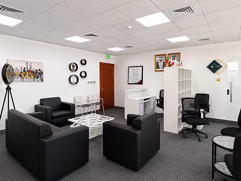 Move-In Ready Office | 84 SQM | Prime Al Corniche - Photo 8