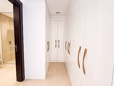 1 BEDROOM SEA VIEW IN PRESTIGIOUS TOWER