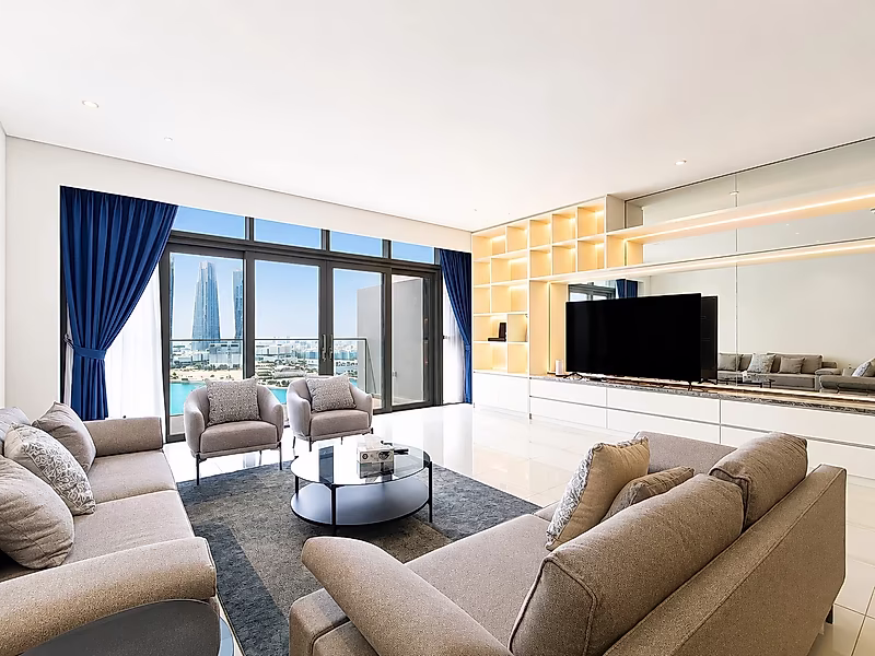 STUNNING SEA VIEW 2 BEDROOM + MAID ROOM - Photo 1