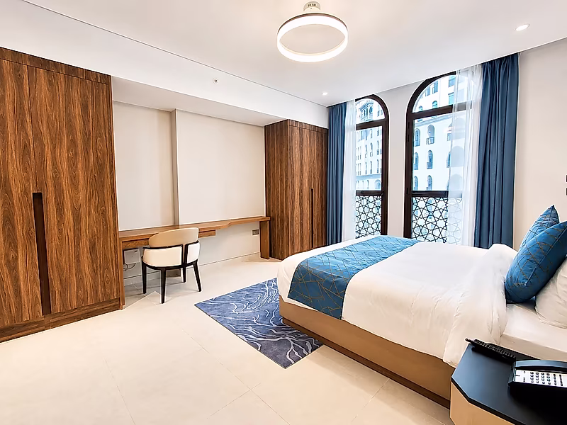 LIVE IN STYLE AT LA PLAGE 1 BEDROOM THE PEARL - Photo 4
