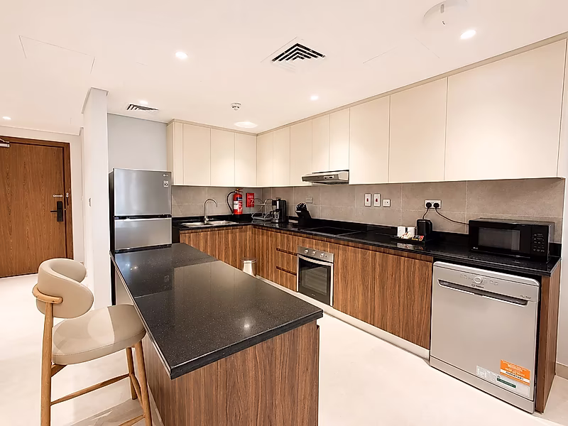 LIVE IN STYLE AT LA PLAGE 1 BEDROOM THE PEARL - Photo 6