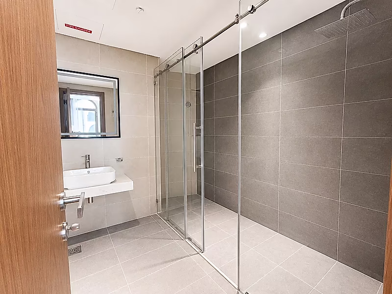 LIVE IN STYLE AT LA PLAGE 1 BEDROOM THE PEARL - Photo 8