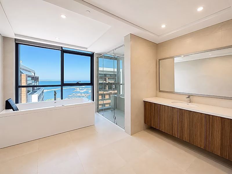 RARE 4BR PENTHOUSE + MAID ROOM + BIG TERRACE - Photo 5
