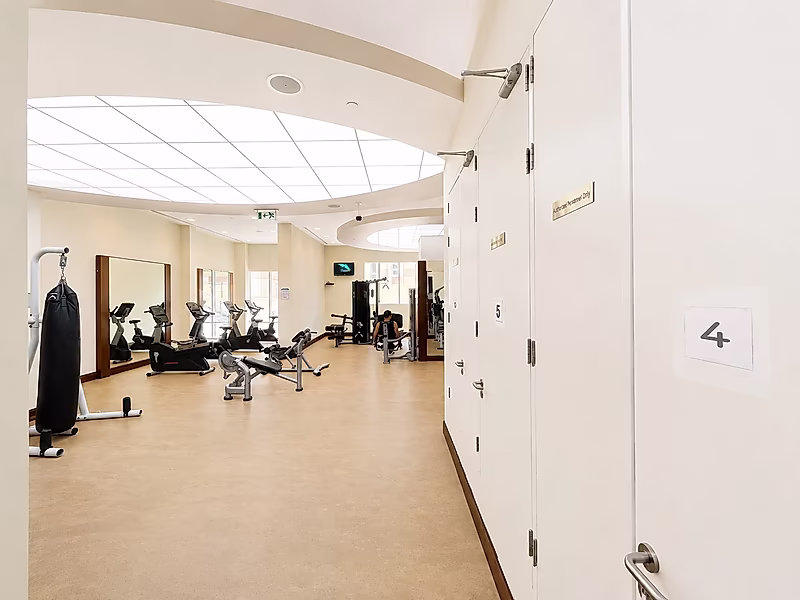 WELL-MAINTAINED STUDIO WITH BALCONY AND AMENITIES - Photo 8