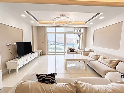 MODERN 3 BEDROOM WITH BALCONY AND BILLS INCLUDED
