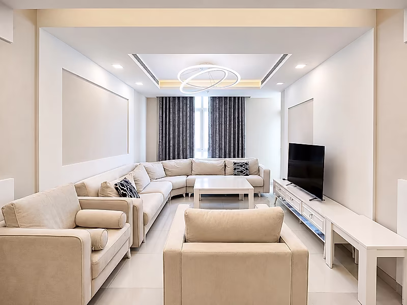 MOVE-IN READY 1 BEDROOM WITH BILLS IN AL ERKYAH - Photo 1