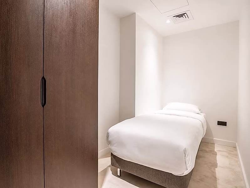 STAY IN STYLE | DELUXE 2 BEDROOM + MAID IN LUSAIL - Photo 13