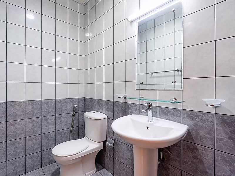 1 BEDROOM IN WEST BAY | BILLS INCLUDED - Photo 6